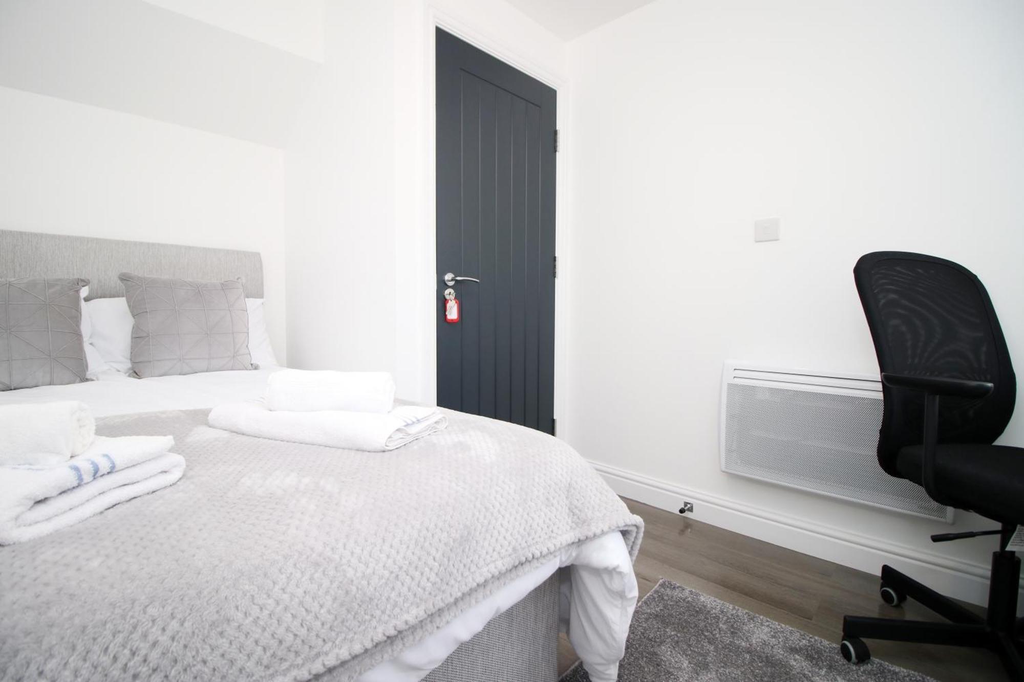Modern Guesthouse, Fast Wi-Fi, Street Free Parking, Central, Fully Equipped Кардифф Экстерьер фото